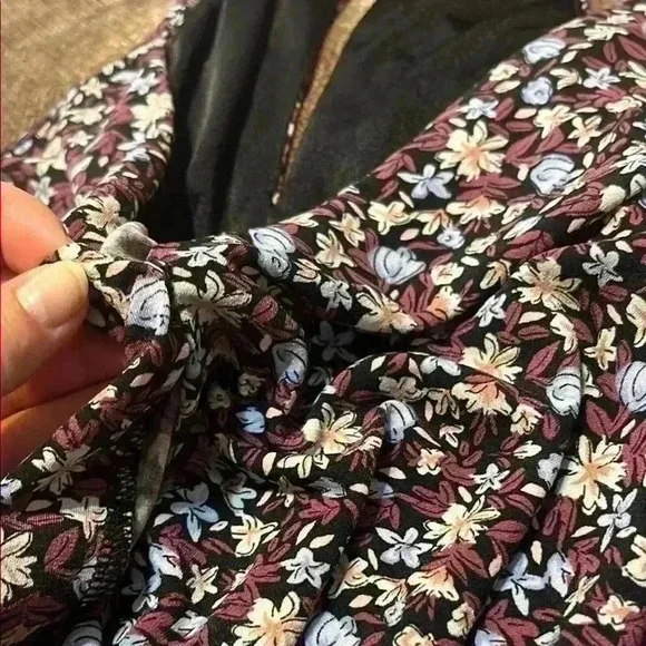 BCBGeneration Blue, Purple & Pink White Floral V-Neck Halter Sundress - Large - Picture 7 of 8